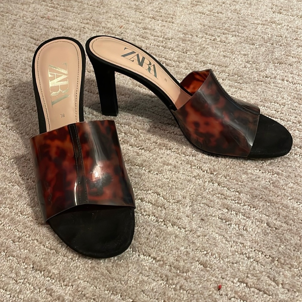Zara brand tortoise vinyl mules. 8